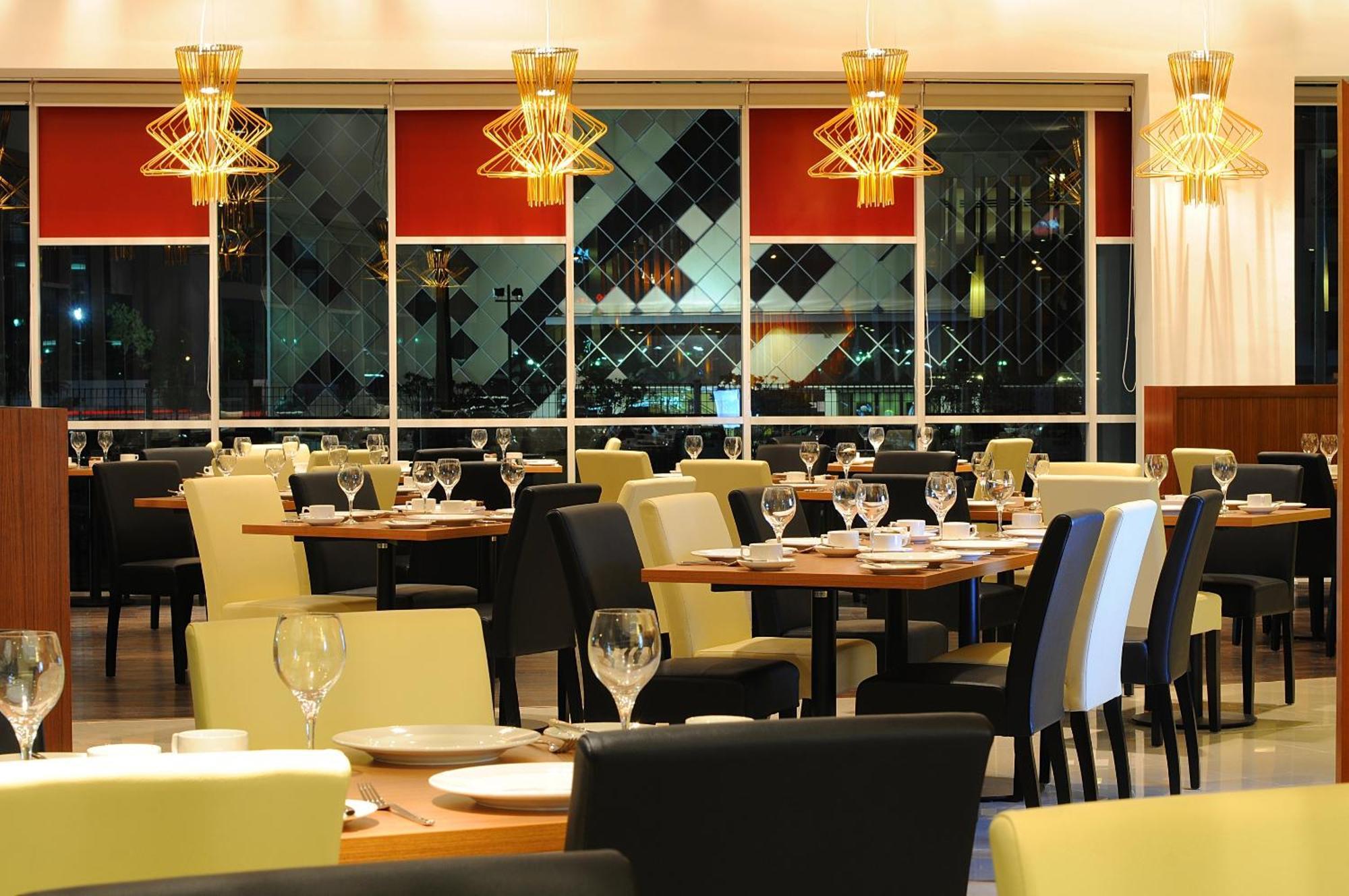 Hotel Granada Джохор Бахру Екстериор снимка