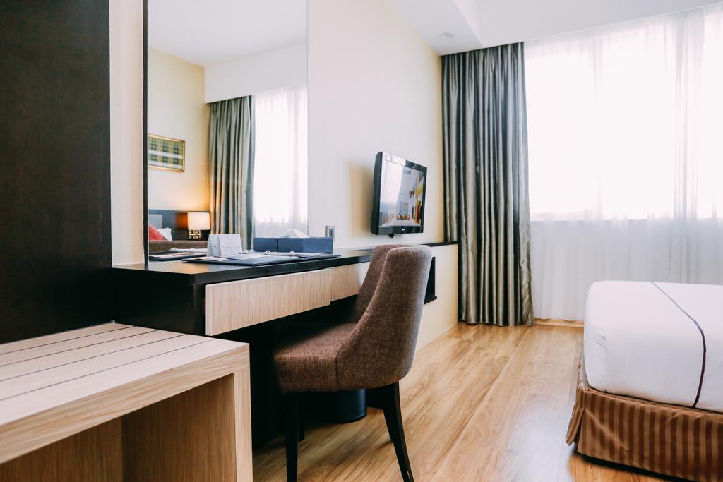 Hotel Granada Джохор Бахру Екстериор снимка